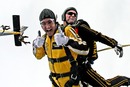 tandem-skydivers-603631_640.jpg